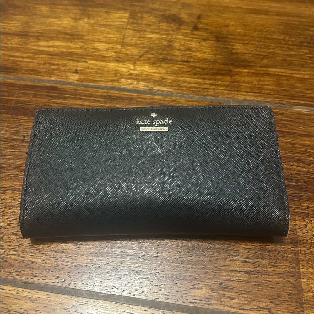 Madison Large Slim bi fold Wallet